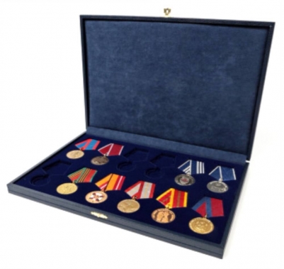 Футляр для 12 медалей на пятиугольной колодке D-32мм, обшит экокожей