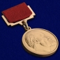 Почетный знак лауреата Ленинской премии. Фотография №3